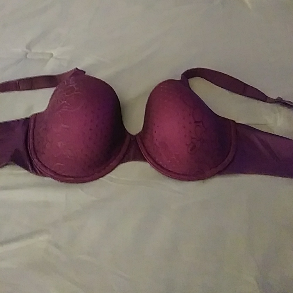 Olga lightly padded bra